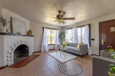 1015 Connely St, Salinas, CA 93905 photo 3