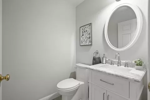 Bath - 737 Paradiso Ct, Soquel, CA 95073 photo 5 of 5