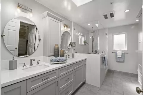 Bath - 737 Paradiso Ct, Soquel, CA 95073 photo 1 of 5