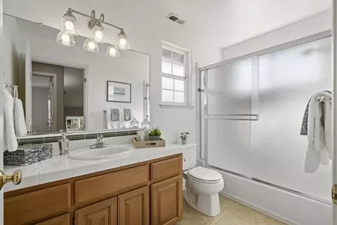Bath - 737 Paradiso Ct, Soquel, CA 95073 photo 4 of 5