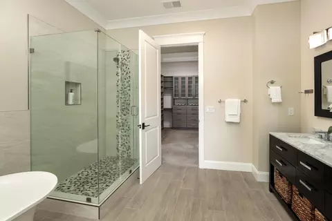 Bath - 1176 E Campbell Ave, Campbell, CA 95008 photo 5 of 6