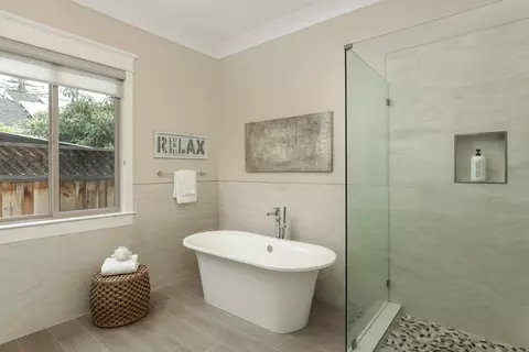 Bath - 1176 E Campbell Ave, Campbell, CA 95008 photo 4 of 6