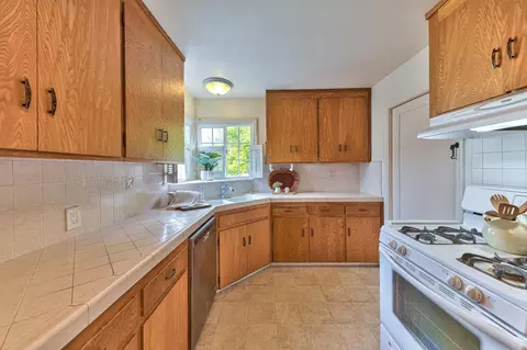 85 San Clemente Ave, Salinas, CA 93901 photo 7