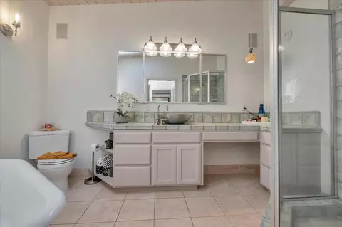 Bath - 445 Los Altos Dr, Aptos, CA 95003 photo 1 of 2