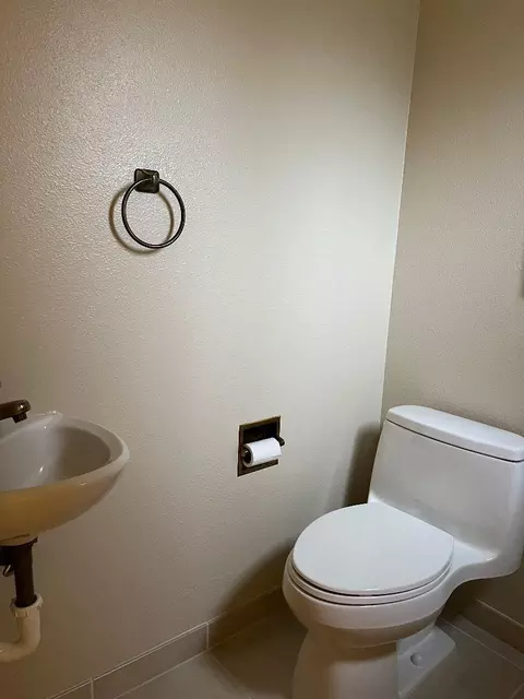 505 W St 3, Salinas, CA 93901 photo 8