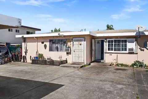 Exterior - 562 Simon St, Hayward, CA 94541 photo 6 of 11