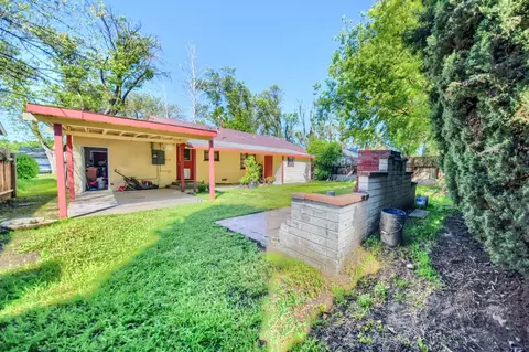 Exterior - 1248 Grinnell St, Modesto, CA 95350 photo 5 of 8