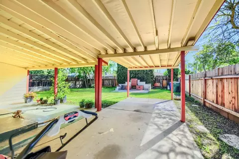 Exterior - 1248 Grinnell St, Modesto, CA 95350 photo 6 of 8