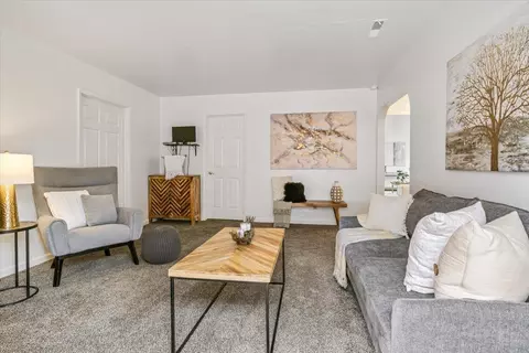 Living - 668 Calaveras Dr, Salinas, CA 93906 photo 9 of 9