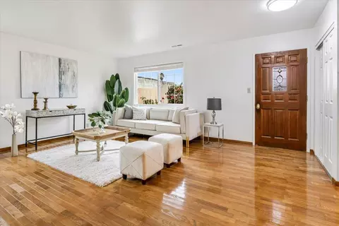 Living - 668 Calaveras Dr, Salinas, CA 93906 photo 2 of 9
