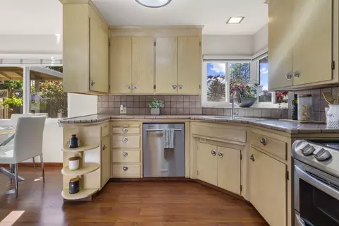Kitchen - 1472 Picadilly Pl, Campbell, CA 95008 photo 1 of 2