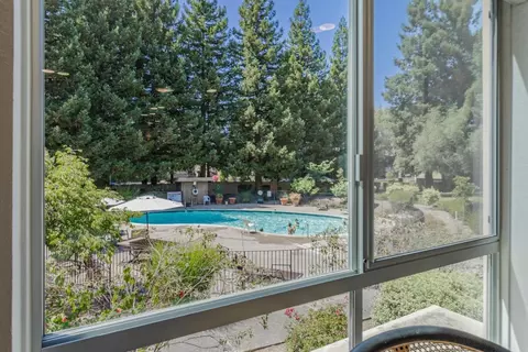 1033 Crestview Dr 111, Mountain View, CA 94040 photo 31
