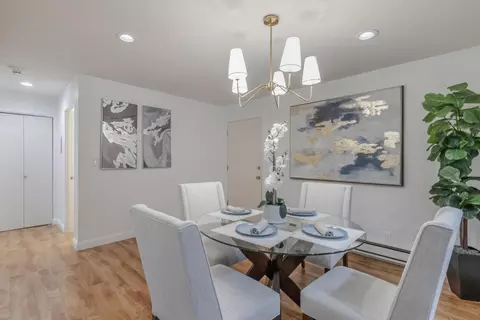 1033 Crestview Dr 111, Mountain View, CA 94040 photo 9