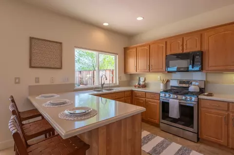 25341 Jasmine Ct, Salinas, CA 93908 photo 11