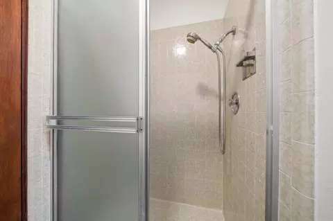 Bath - 944 Trophy Dr, Mountain View, CA 94040 photo 5 of 5