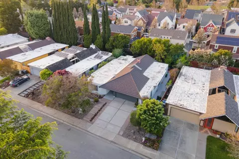 View/Area - 944 Trophy Dr, Mountain View, CA 94040 photo 2 of 3