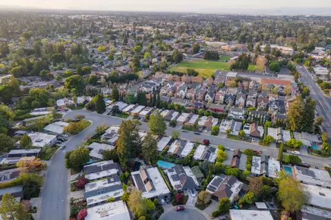 View/Area - 944 Trophy Dr, Mountain View, CA 94040 photo 1 of 3