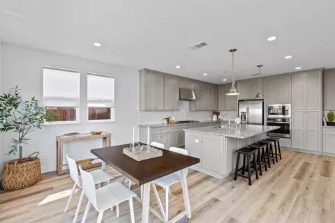 Kitchen - 279 Skyview Dr, Marina, CA 93933 photo 2 of 5