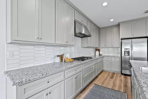 Kitchen - 279 Skyview Dr, Marina, CA 93933 photo 4 of 5
