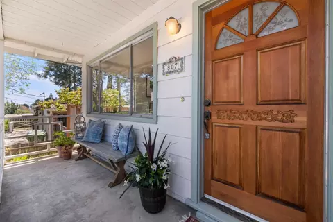 Exterior - 807 Rosedale Ave, Capitola, CA 95010 photo 4 of 15