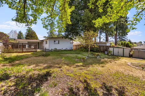 Exterior - 807 Rosedale Ave, Capitola, CA 95010 photo 10 of 15