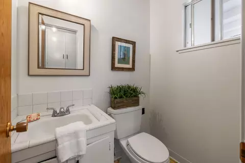 Bath - 807 Rosedale Ave, Capitola, CA 95010 photo 3 of 3