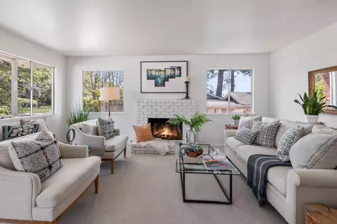 Living - 807 Rosedale Ave, Capitola, CA 95010 photo 4 of 4