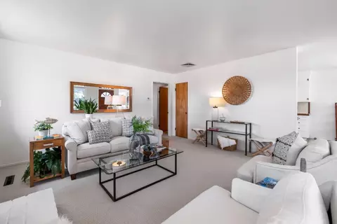 Living - 807 Rosedale Ave, Capitola, CA 95010 photo 2 of 4