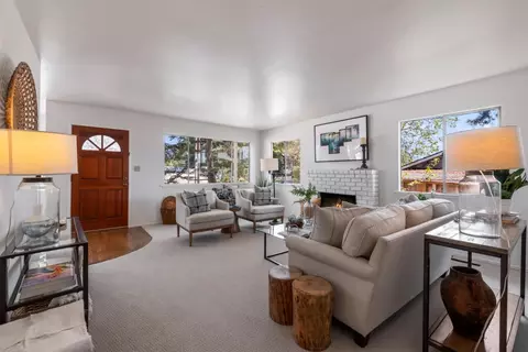 Living - 807 Rosedale Ave, Capitola, CA 95010 photo 3 of 4