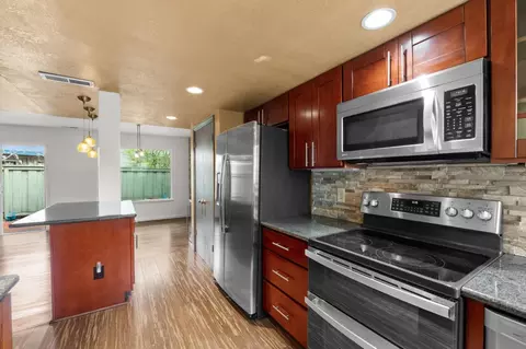 Kitchen - 2742 Hampton Ln, Santa Cruz, CA 95065 photo 2 of 6