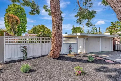 Exterior - 226 Thompson Ave, Mountain View, CA 94043 photo 4 of 7