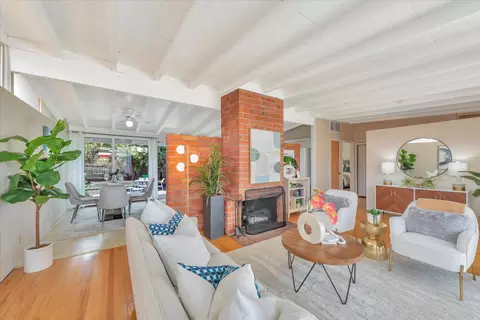 Living - 226 Thompson Ave, Mountain View, CA 94043 photo 3 of 5