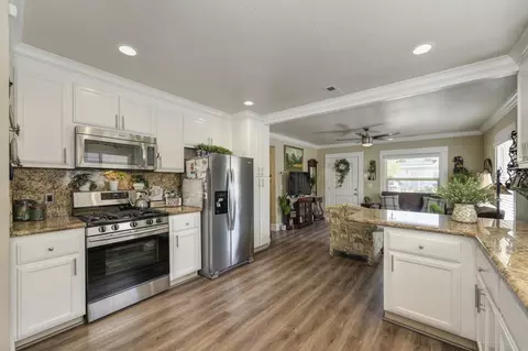 569 W 10th St, Tracy, CA 95376 photo 14