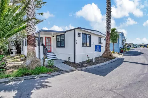 2395 Delaware Ave 42, Santa Cruz, CA 95060