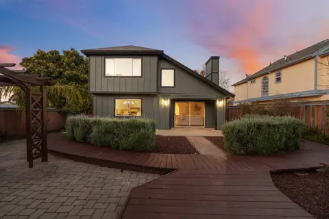 1856 Cisco Ln, Santa Cruz, CA 95062