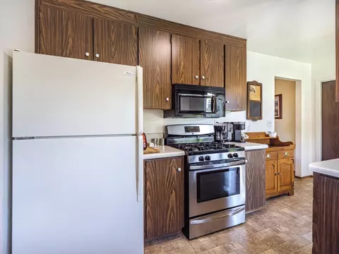 Kitchen - 715 Bronte Ave, Watsonville, CA 95076 photo 2 of 7