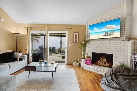 Living - 1523 Cherokee Dr, Salinas, CA 93906 photo 5 of 6