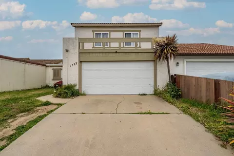 Exterior - 1523 Cherokee Dr, Salinas, CA 93906 photo 3 of 15