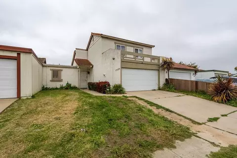 Exterior - 1523 Cherokee Dr, Salinas, CA 93906 photo 2 of 15