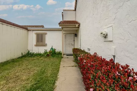 Exterior - 1523 Cherokee Dr, Salinas, CA 93906 photo 5 of 15
