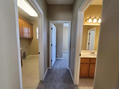 Entry Way - 4082 St Remy Ct, Merced, CA 95348 photo 2 of 4