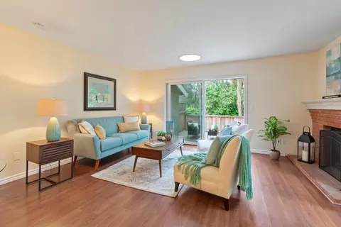 Living - 2874 Lindsay Ln, Soquel, CA 95073 photo 2 of 4