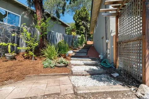 Exterior - 7051 Mesa Dr, Aptos, CA 95003 photo 9 of 21