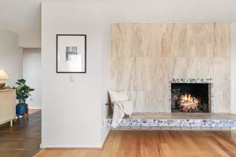 Living - 7051 Mesa Dr, Aptos, CA 95003 photo 5 of 10