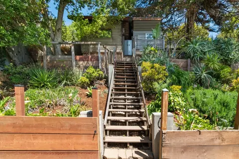 Exterior - 7051 Mesa Dr, Aptos, CA 95003 photo 11 of 21