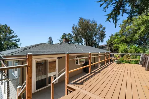 Exterior - 7051 Mesa Dr, Aptos, CA 95003 photo 6 of 21