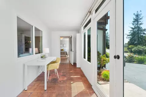 Dining - 7051 Mesa Dr, Aptos, CA 95003 photo 3 of 7