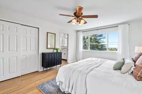 Bedroom - 7051 Mesa Dr, Aptos, CA 95003 photo 6 of 10