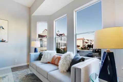 Living - 128 Orsi Cir, San Francisco, CA 94124 photo 4 of 5