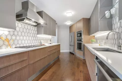 300 Sand Hill Cir 201, Menlo Park, CA 94025